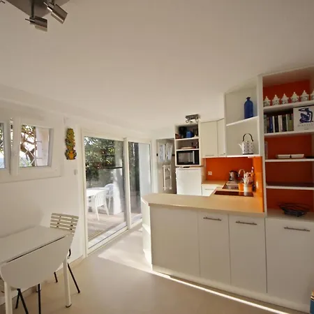 Apartment Agay Beau 2 Pieces Rez De En Face De La Plage - 271la